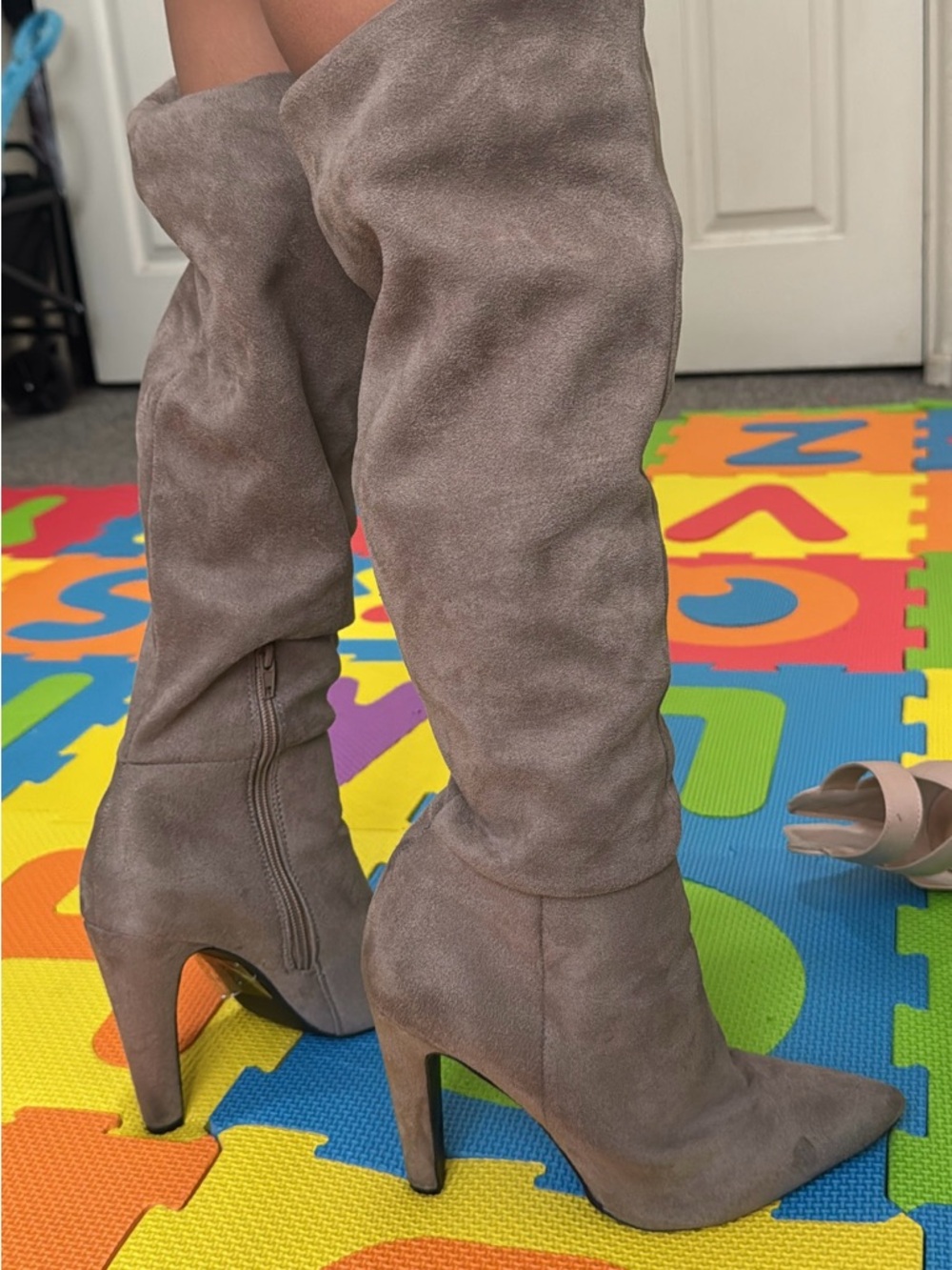 Women's Taupe Suede Knee-High Pointed Toe Heeled Boots
